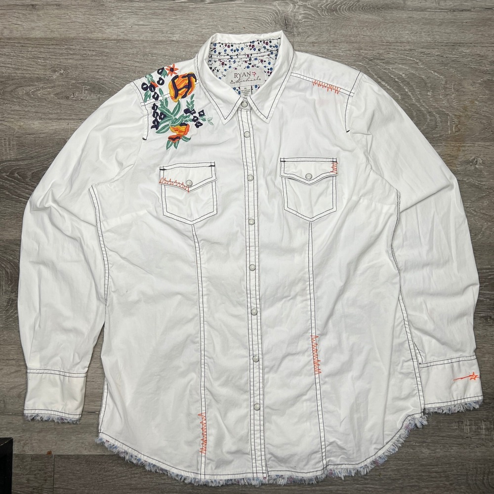 Ryan Michael Women XL Shirt White Floral Embroidery Western Snap Fringed Hem Top